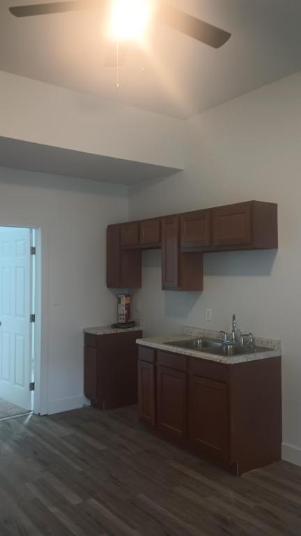 1 bed, 1 bath, $910