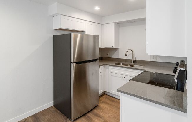5410 / 5416 N Lacey St