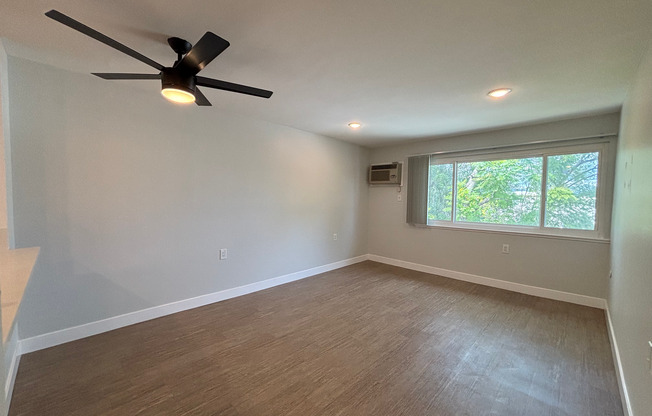 1 bed, 1 bath, 695 sqft, $1,748, Unit 318