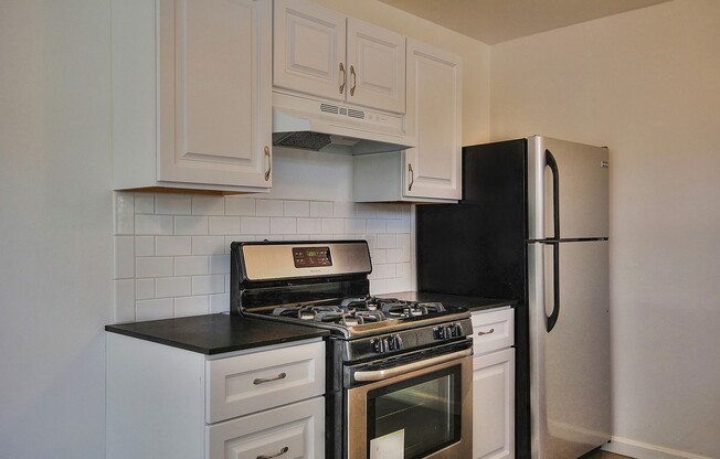 1 bed, 1 bath, 450 sqft, $2,727, Unit 4