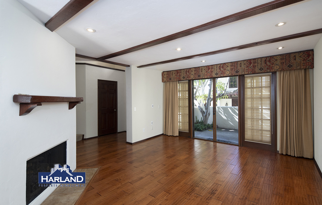 8668 VILLA LA JOLLA DR