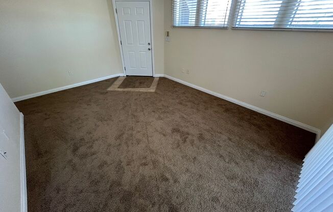 2 beds, 2 baths, $1,200, Unit # 2017