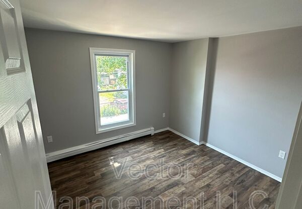 16 EDGAR ST