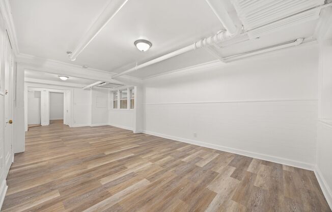 1900 S 51 AVE