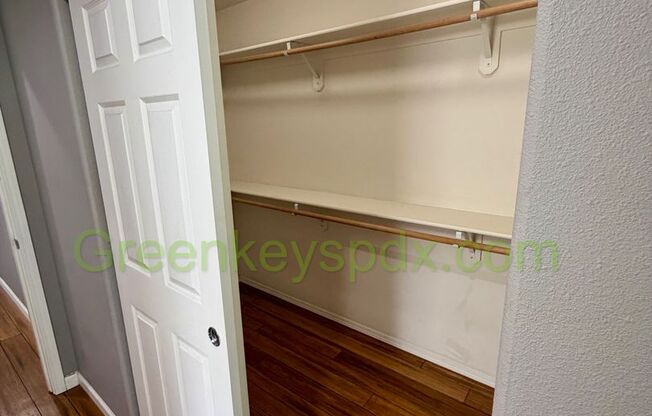 Awesome 3-bedroom 2.5-bathroom house in Arbor Roses Neighborhood in Hillsboro