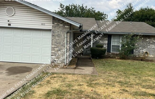 803 E TIMBERVIEW LN