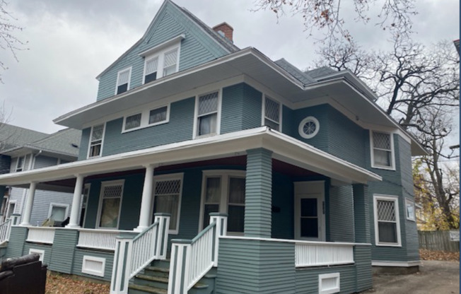 119 TENNYSON CT