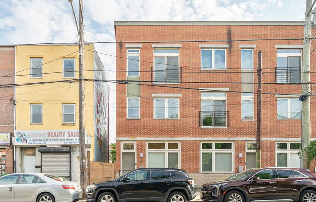 806 CHRISTIAN ST