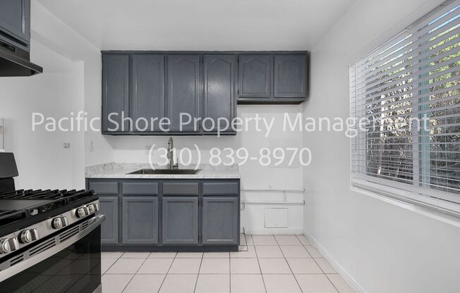 3 beds, 1 bath, $2,695, Unit 40