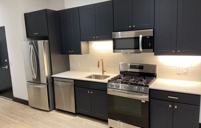 1 bed, 1 bath, 625 sqft, $1,650, Unit 310