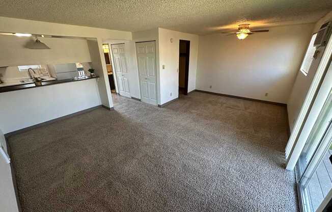 Clearwater Square Apartments in Kennewick, Washington Living Room and Kitchen