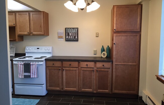 2 beds, 1.5 baths, 820 sqft, $1,515, Unit 202