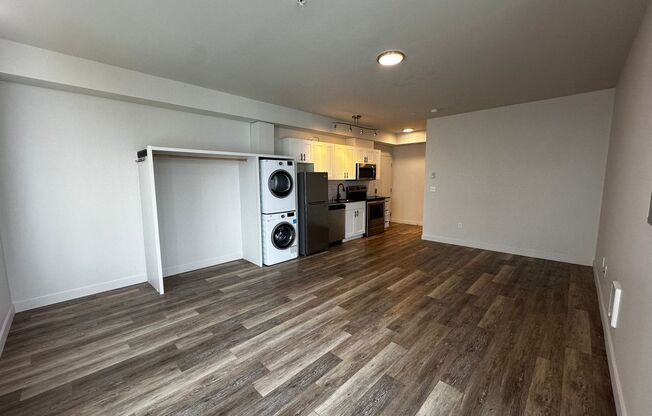 Studio, 1 bath, $1,495, Unit 209