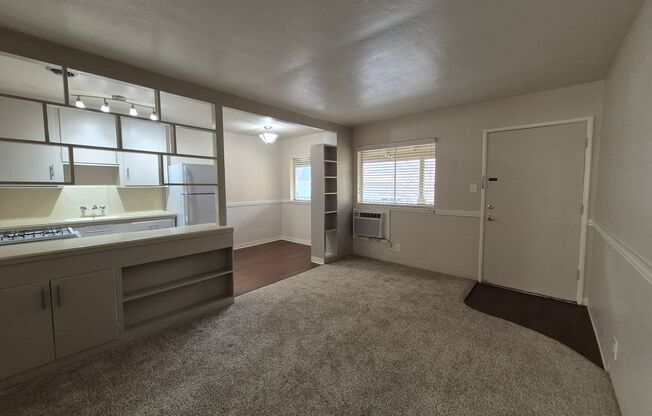 1 bed, 1 bath, $1,480, Unit 15