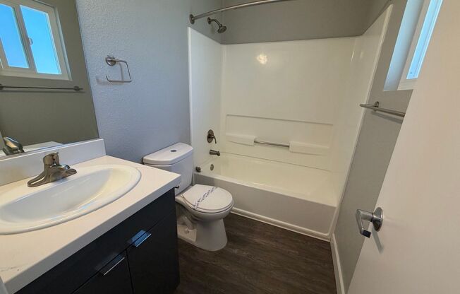 2 beds, 2 baths, 980 sqft, $2,495, Unit H205