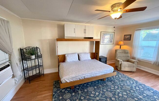 1 bed, 1 bath, $1,100