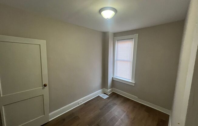 3 beds, 1 bath, $1,350