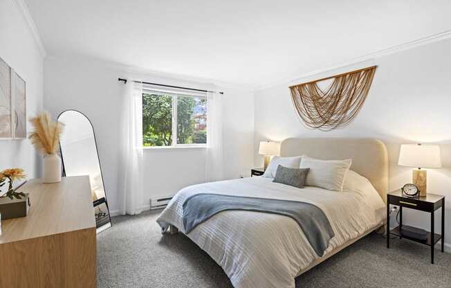 Large Bedroom at 2000 Lake Washington Apartments in Renton, WA 98056