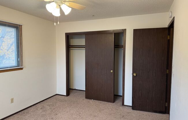 2 beds, 1 bath, 850 sqft, $695, Unit 203