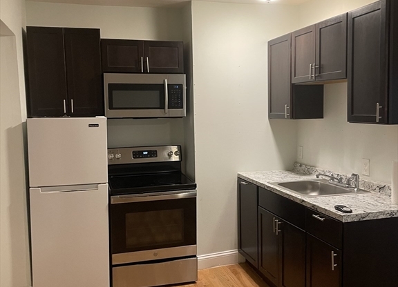 1 bed, 1 bath, $1,500, Unit 6