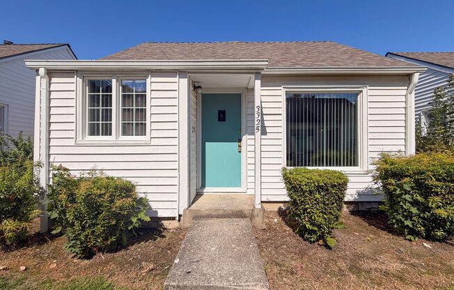 Single Level Salem Home Covered Porch ~ Williams 3325