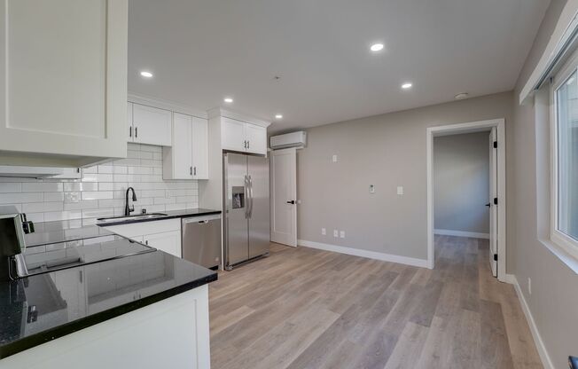 1 bed, 1 bath, 440 sqft, $2,295, Unit 203