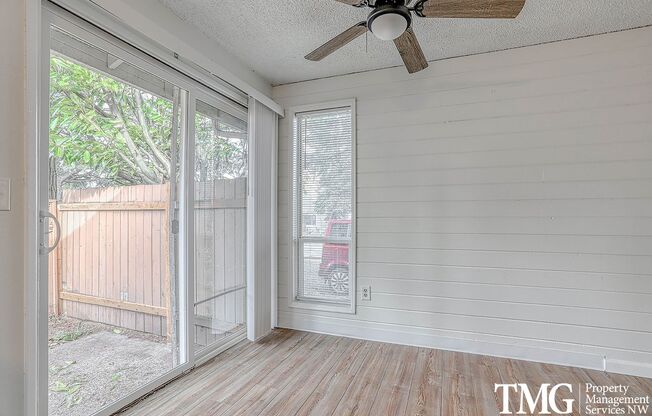 1559 NE 201st Ave Unit 105