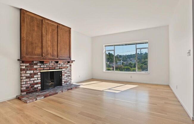 3 beds, 2.5 baths, $7,500