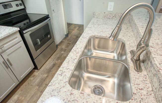 2 beds, 2 baths, 974 sqft, $1,250, Unit 3809-1C