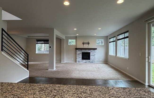25517 158 AVE SE