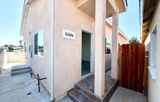 3 beds, 2 baths, 1,200 sqft, $3,550, Unit ADU