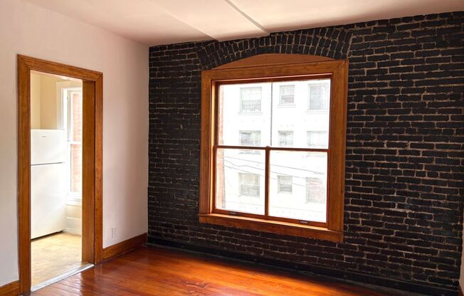 Studio, 1 bath, 325 sqft, $1,450, Unit I314