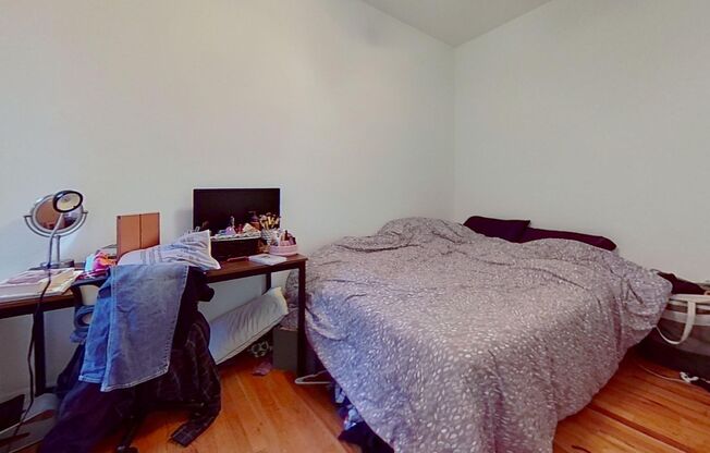 Raised First Floor East Lakeview One Bedroom
