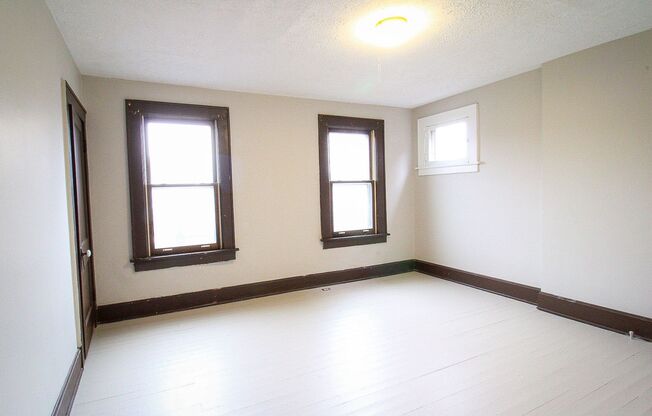 2 beds, 1 bath, 1,000 sqft, $1,195, Unit 684 E Whittier St Columbus OH 43206