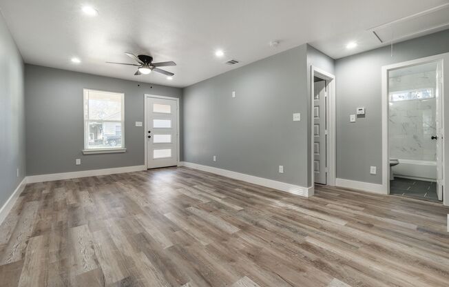 Brand New 3 Bed 2 Bath House for Rent in Dallas TX!