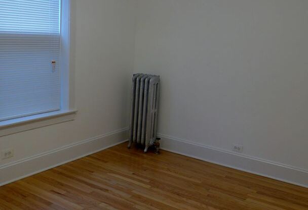 2 beds, 1 bath, 1,000 sqft, $2,795, Unit 34132W