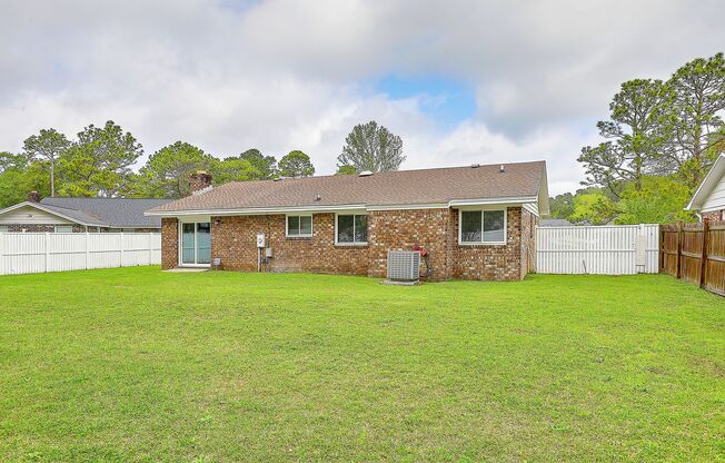 Gorgeous Family Home in Summerville!