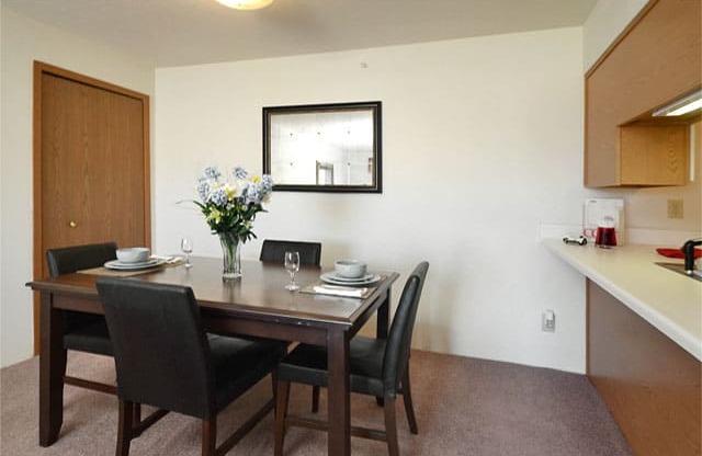Dining Room Off Kitchen For Entertaining at Van Horne Estates Apartments, El Paso, 79934