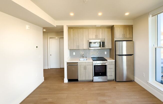 1 bed, 1 bath, $5,000, Unit 505