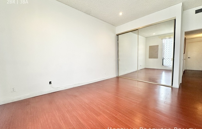 2175 S BEVERLY GLN BLVD
