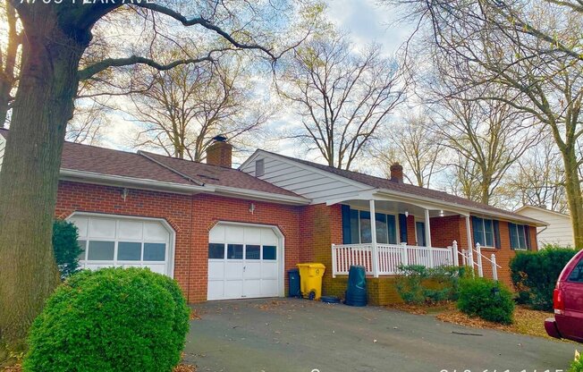 7705 PEAR AVE