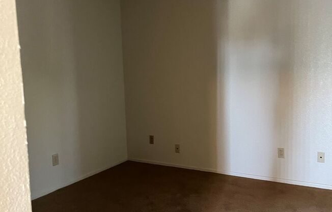 1 bed, 1 bath, $1,595, Unit 2