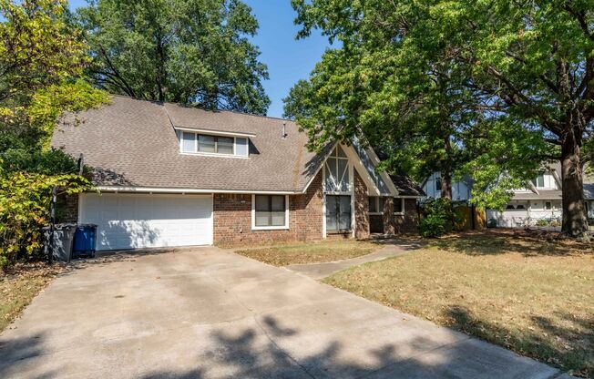 Spacious house in comfortable and quiet south Tulsa neighborhood