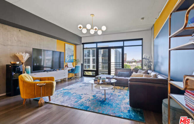 1 bed, 2 baths, 1,200 sqft, $3,495, Unit 716