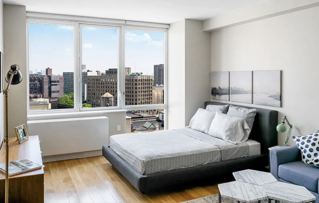 2 beds, 1 bath, $5,540, Unit 2108