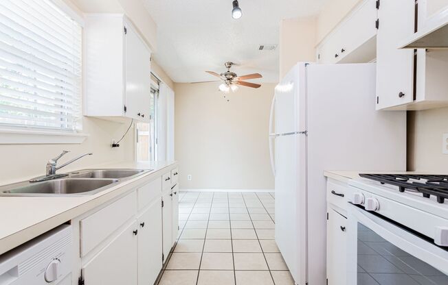 3004 Pecan Springs Rd A