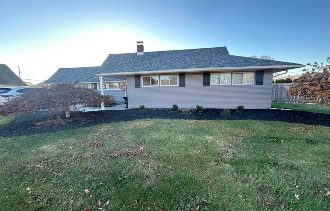 33 FALLENROCK RD