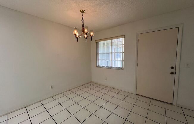 55+ community 1 BED 1.5 BATH in Vista St. Lucie