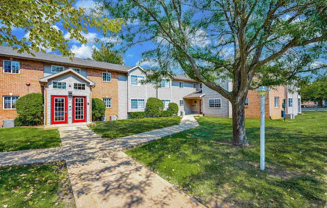 Exterior of Knoxville Pointe