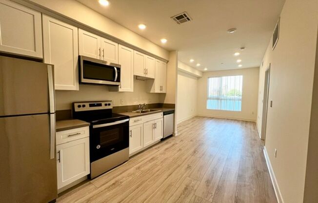 1 bed, 1 bath, 590 sqft, $1,845, Unit 118